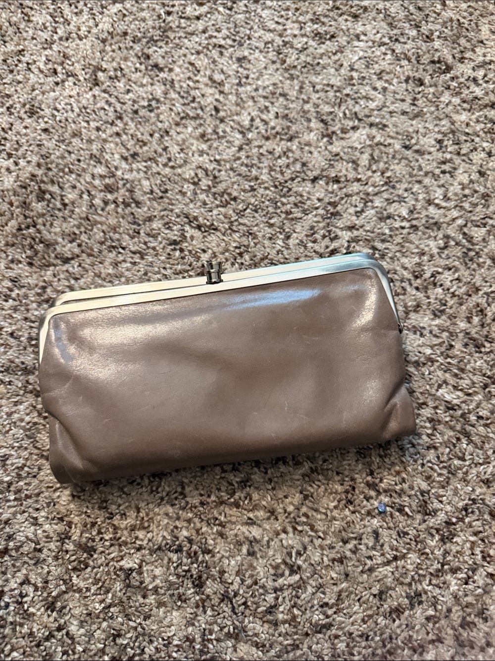 HOBO Clutch